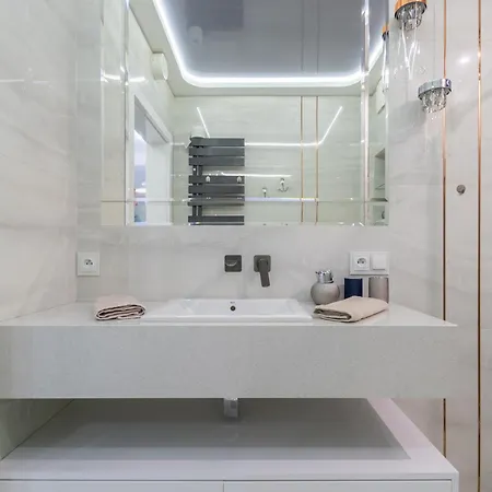 Granaria Premium Chmielna Park Гданьск