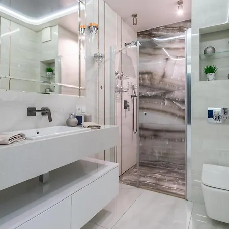 Granaria Premium Chmielna Park Апартаменты Гданьск